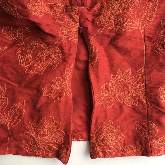 100% Silk Tommy Bahama Embroidered Sleeveless Top - Picture 4 of 8